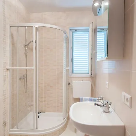 Apartment Sunce I